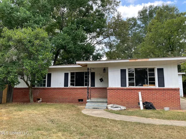 3925 Del Rosa Dr, Jackson, MS 39206