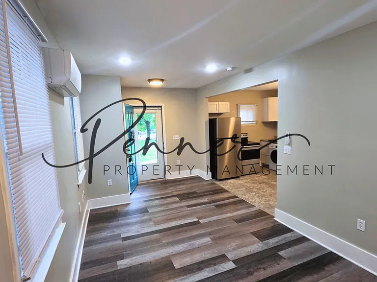 2406 S Lees Summit Rd — Photo 2