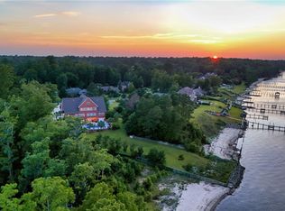 240 Drake Lndg, New Bern, NC 28560