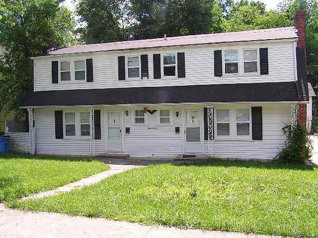 1st image of 302 Leslie Ave