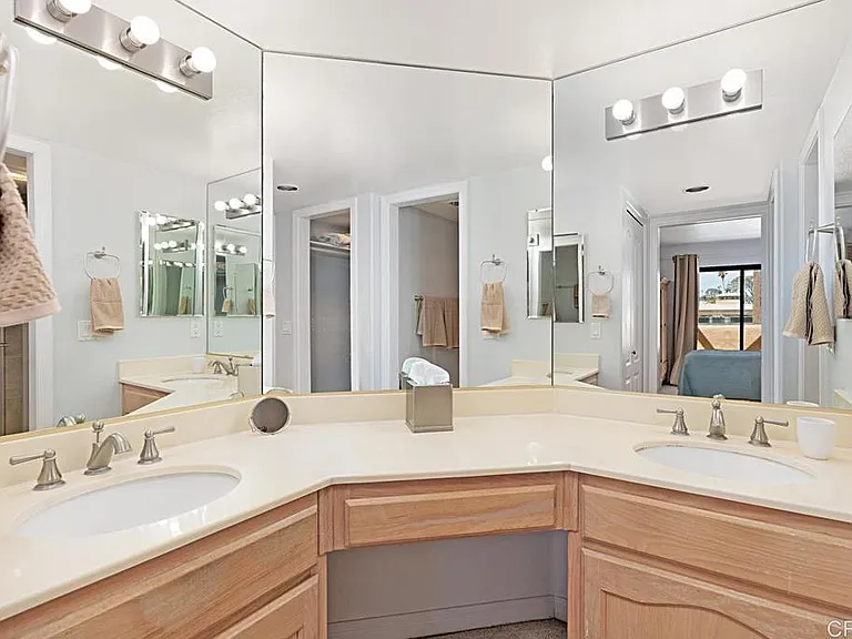 7757 Eads Ave #C2 — Photo 11