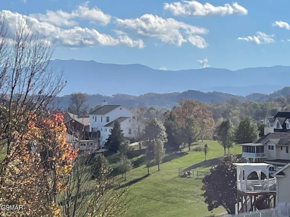 915 River Cliff Dr Lot 28, Kodak, TN 37764