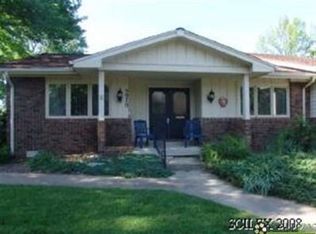 3970 Offshore Dr, Columbus, IN 47203