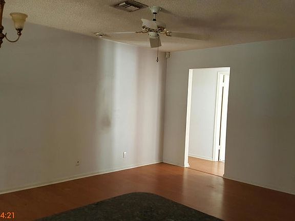 2nd image of 2511 Pepperwood Cir N