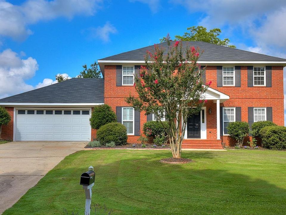 1st image of 540 Waterford Dr