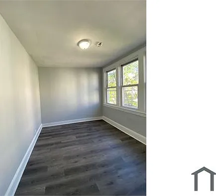 3 bed, $2,700 — Photo 1