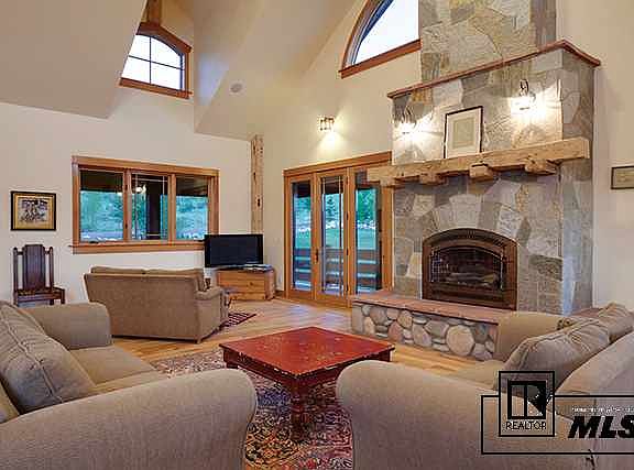 4th image of 2125 Bear Dr