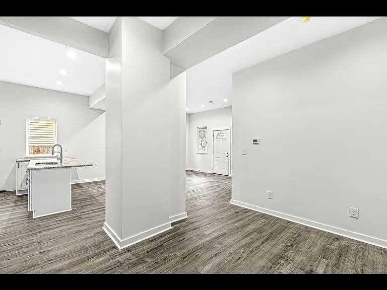 350 E Minnesota St — Photo 6
