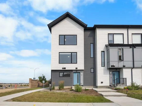 615 Evanston Line NW, Calgary, AB T3P 1S2