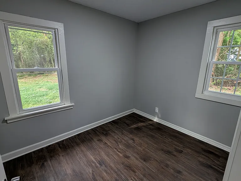 1022 Beck St — Photo 12