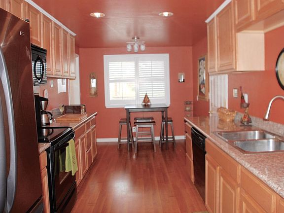 5th image of 5644 Bluegrass Ln