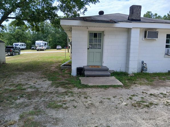 2692 Peak Rd