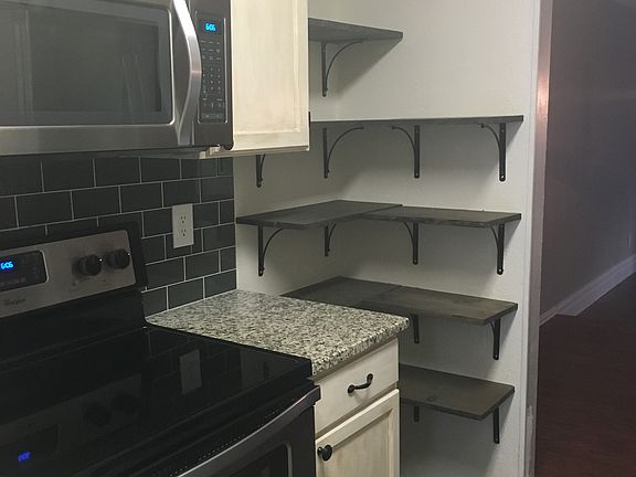 Open pantry
