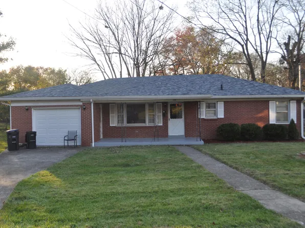 136 Lincoln Dr, Frankfort, KY 40601