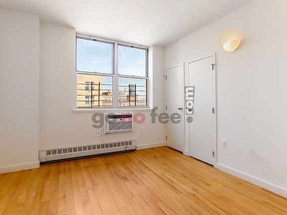 4th image of 444 Manhattan Ave APT 7C