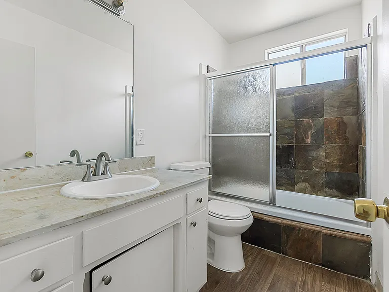 Inglewood Palms Apts — Photo 16