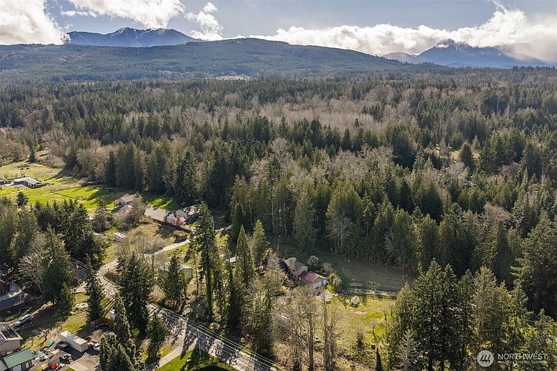 2nd image of 772 Taylor Cutoff Road