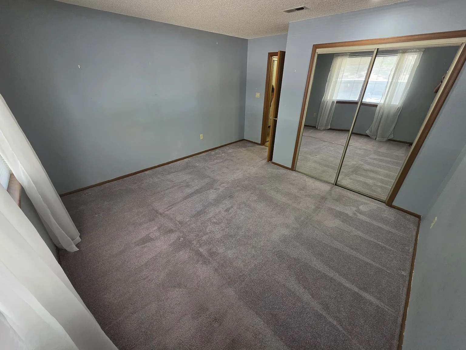 1 bed, 752 sqft, $900 — Photo 4