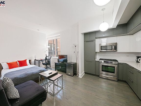 5th image of 416 W 52nd St #724