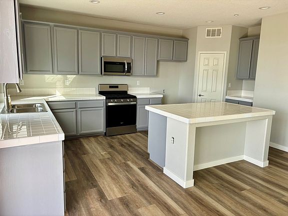 2nd image of 14661 Bison Ln