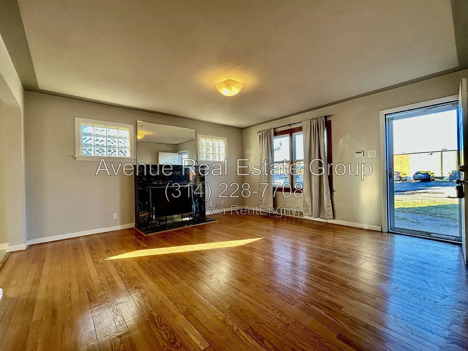 3 bed, 2.0 bath, 1386 sqft, $1,750 — Photo 3
