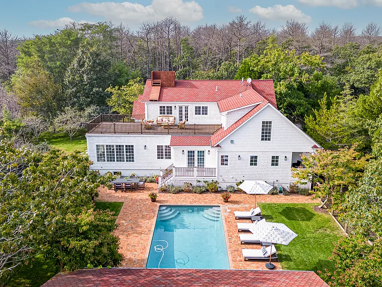 1129 Old Sag Harbor Rd — Photo 33