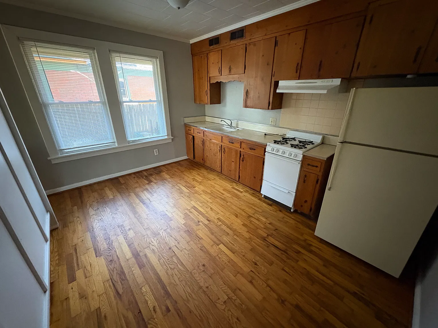 Studio, 500 sqft, $950 — Photo 3