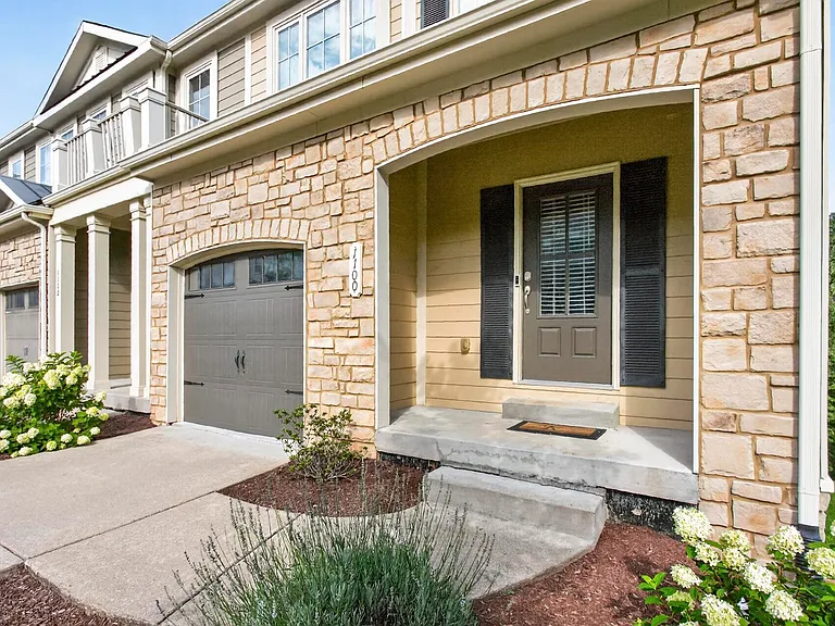 1100 Woodbury Falls Ct — Photo 26