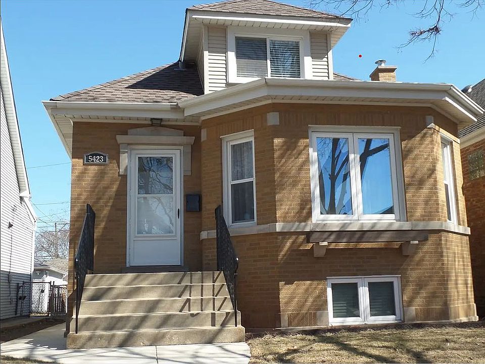 1st image of 5423 N Mont Clare Ave