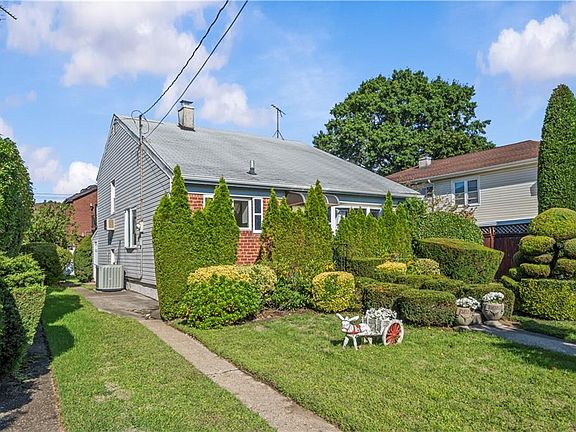 3rd image of 2416 E 66th St