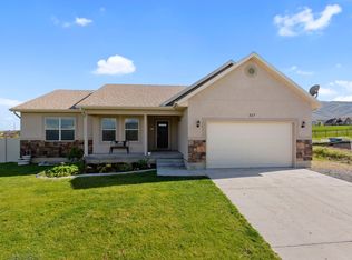 227 W Lariat Blvd, Saratoga Springs, UT 84045