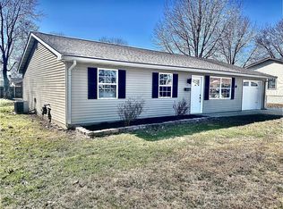 110 W County Rd, Jerseyville, IL 62052