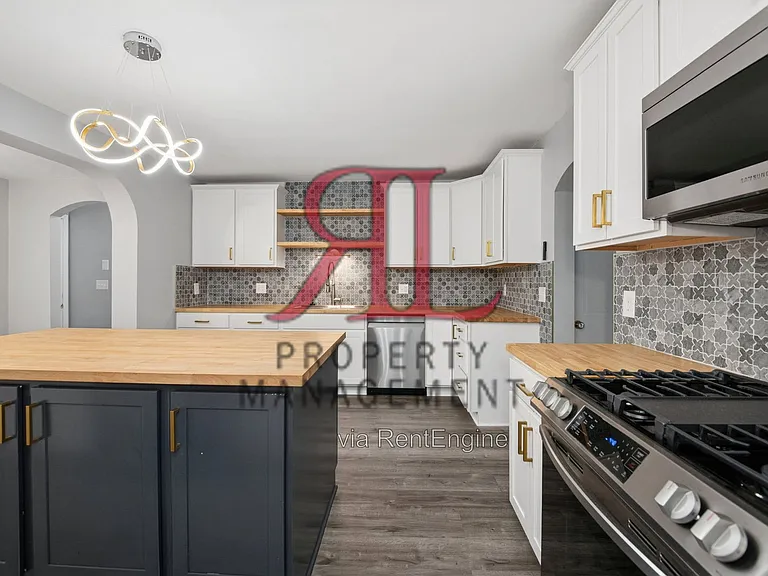 85 Eastmoor Blvd — Photo 16