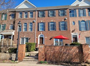 123 Spring Ave, Naperville, IL 60540