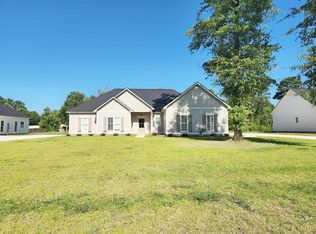 240 Hollister Dr, Albany, GA 31721