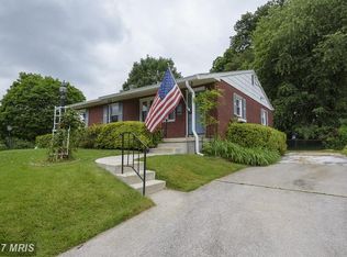 1900 Logwind Rd, Catonsville, MD 21228