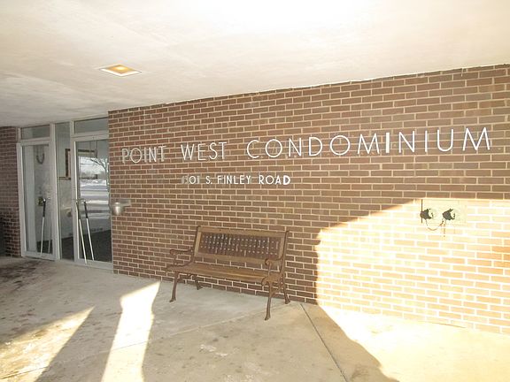 3rd image of 1301 S Finley Rd APT 417