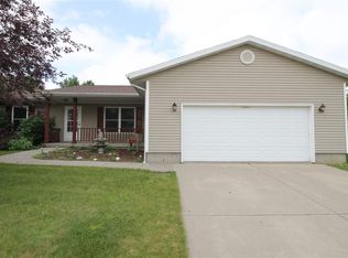 306 Westwood Rd, Williamsburg, IA 52361