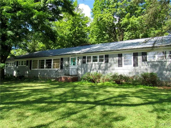 4819 Lawndale Dr, Syracuse, NY 13215