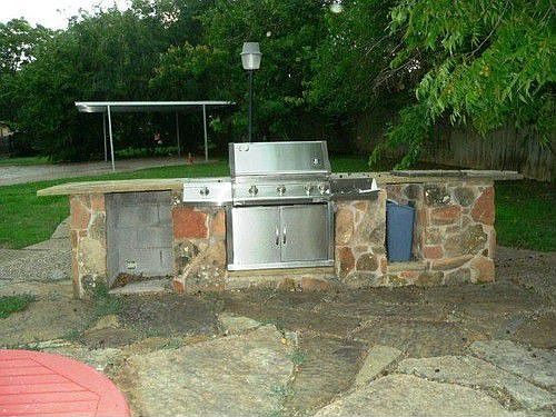 3rd image of 1506 N Waterview Dr