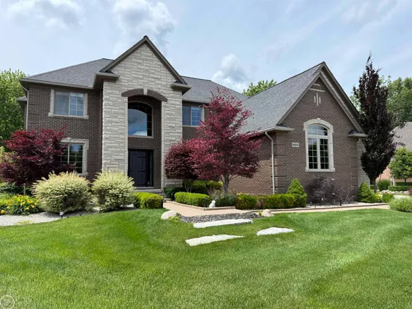6024 Harbor Ct, Washington, MI 48094