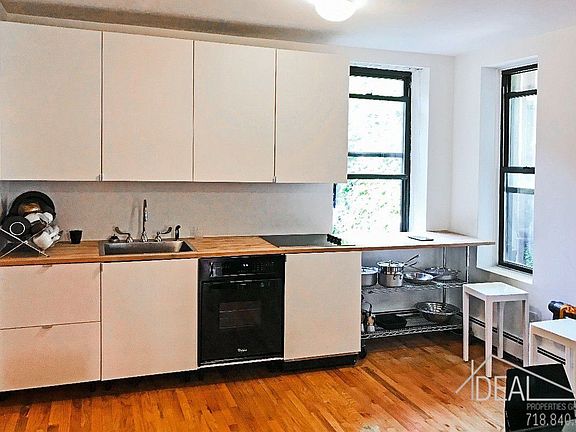4th image of 65 Avenue D APT 4