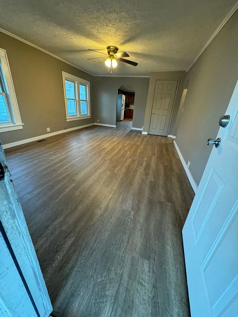 2 bedroom/1 bathroom — Photo 4