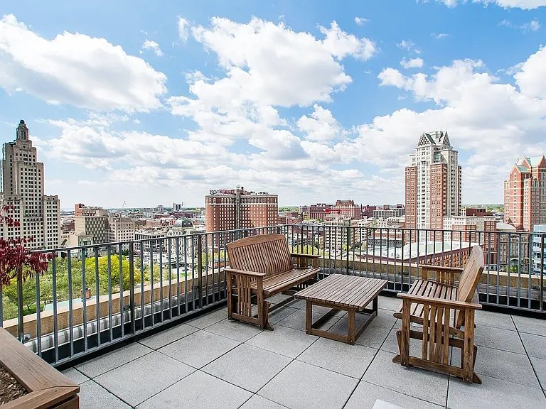 100 Exchange St #806 — Photo 4