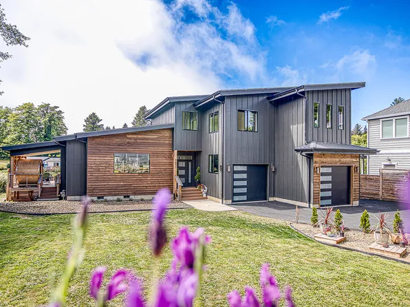 4897 NE East Devils Lake Rd, Otis, OR 97368