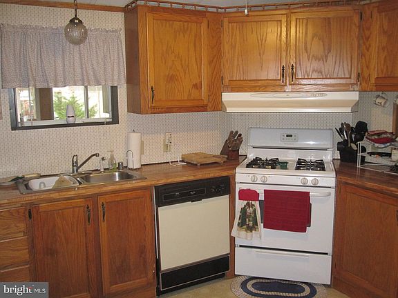 5th image of 31795 Schooner Dr