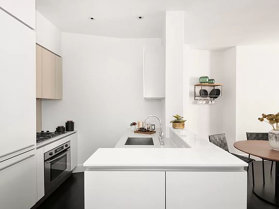 3rd image of 25 Broad St APT 7F