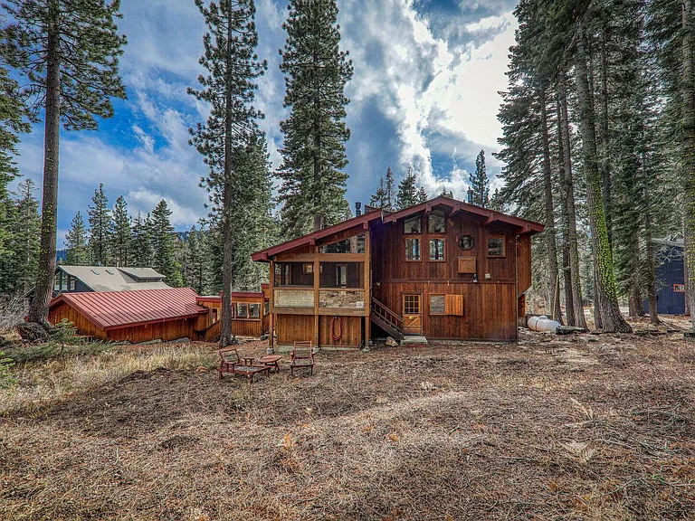 4040 Zermatt Rd — Photo 35