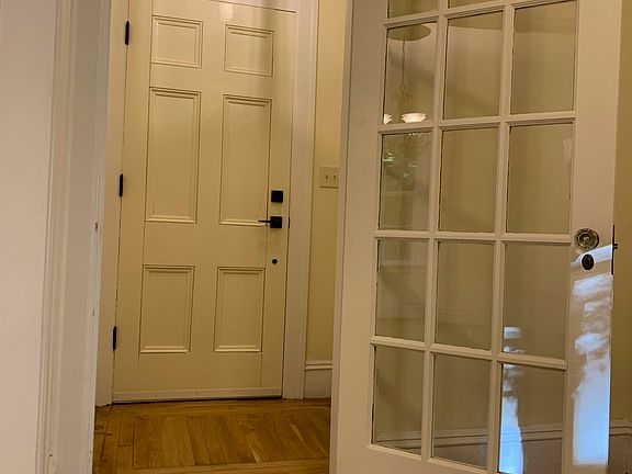 Entry into foyer