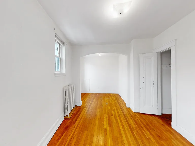 15 Governors Ave #24 — Photo 9